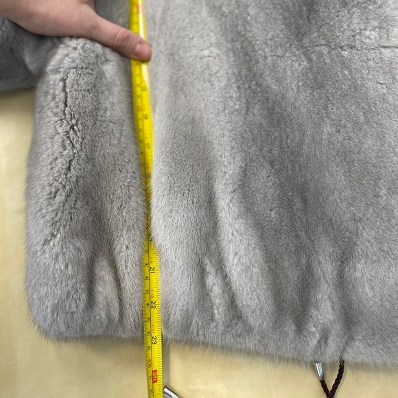 Luxury Real Mink Fur Short Jacket Silver/Gray No Dyes 3/4 Sleeves Size S/M - Picture 16 of 16
